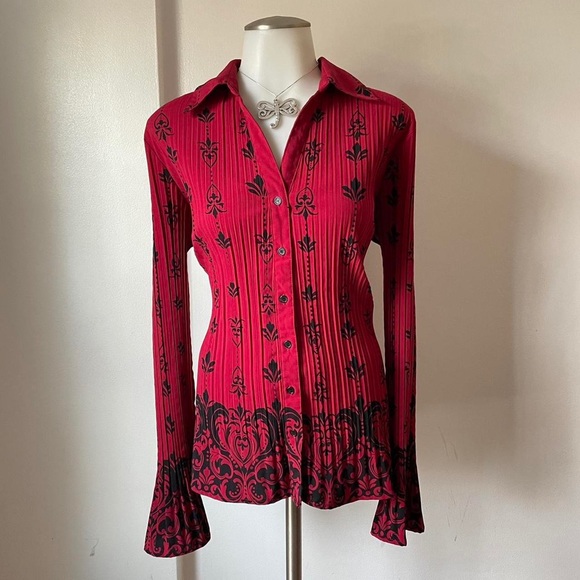 Red Flare Top - Picture 4 of 4